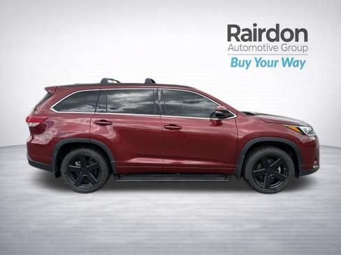 Used 2018 Toyota Highlander SE AWD/4WD image 8