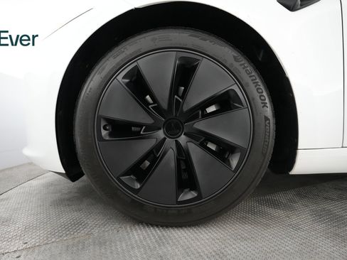 Used 2025 Tesla Model 3 Long Range image 22