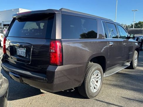 Used 2015 Chevrolet Suburban LT w/ Luxury Package RWD image 5