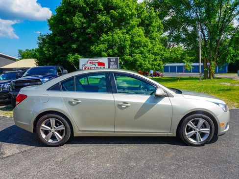Used 2014 Chevrolet Cruze LT FWD image 2