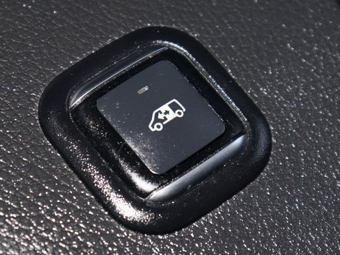 Used 2023 Mercedes-Benz Sprinter 2500 image 10