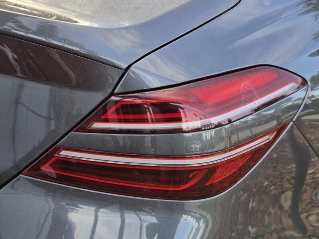 Used 2022 Genesis G70 3.3T RWD image 7