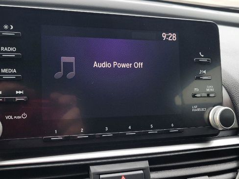 Used 2018 Honda Accord LX image 19