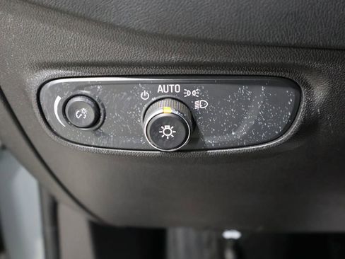 Used 2024 Chevrolet Equinox LT image 32