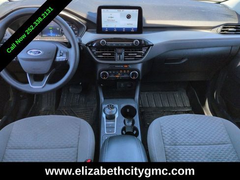 Used 2022 Ford Escape SE FWD image 16