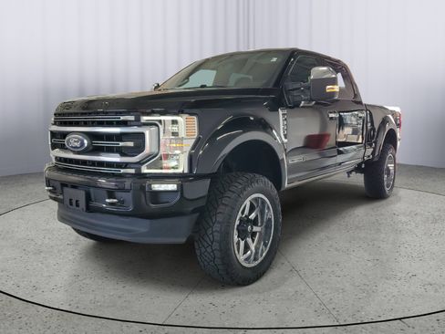 Certified 2020 Ford F350 Platinum w/ FX4 Off-Road Package AWD/4WD image 2