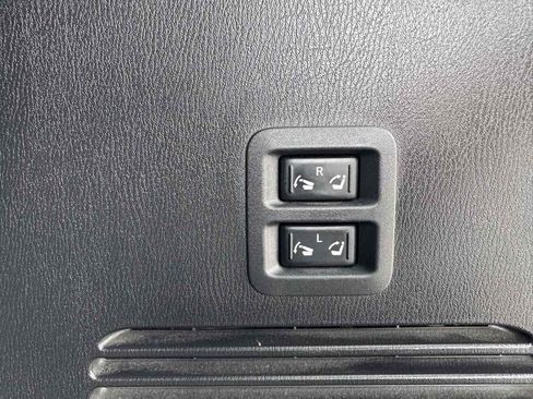 Used 2019 Nissan Armada Platinum w/ Captain's Chairs Package AWD/4WD image 58