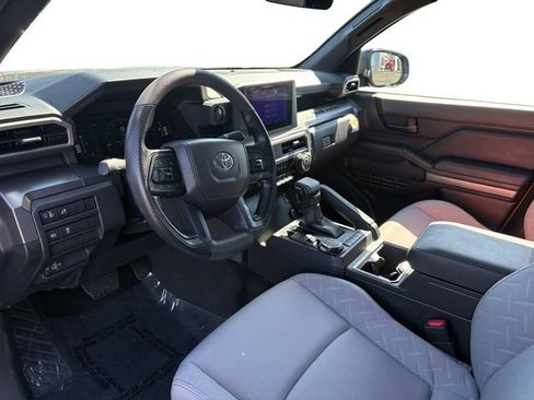Certified 2025 Toyota Tacoma SR5 AWD/4WD image 12