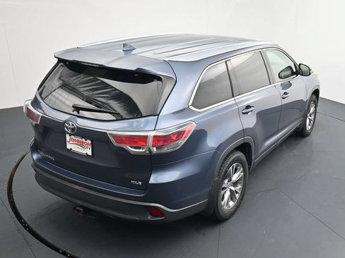Used 2015 Toyota Highlander XLE FWD image 32