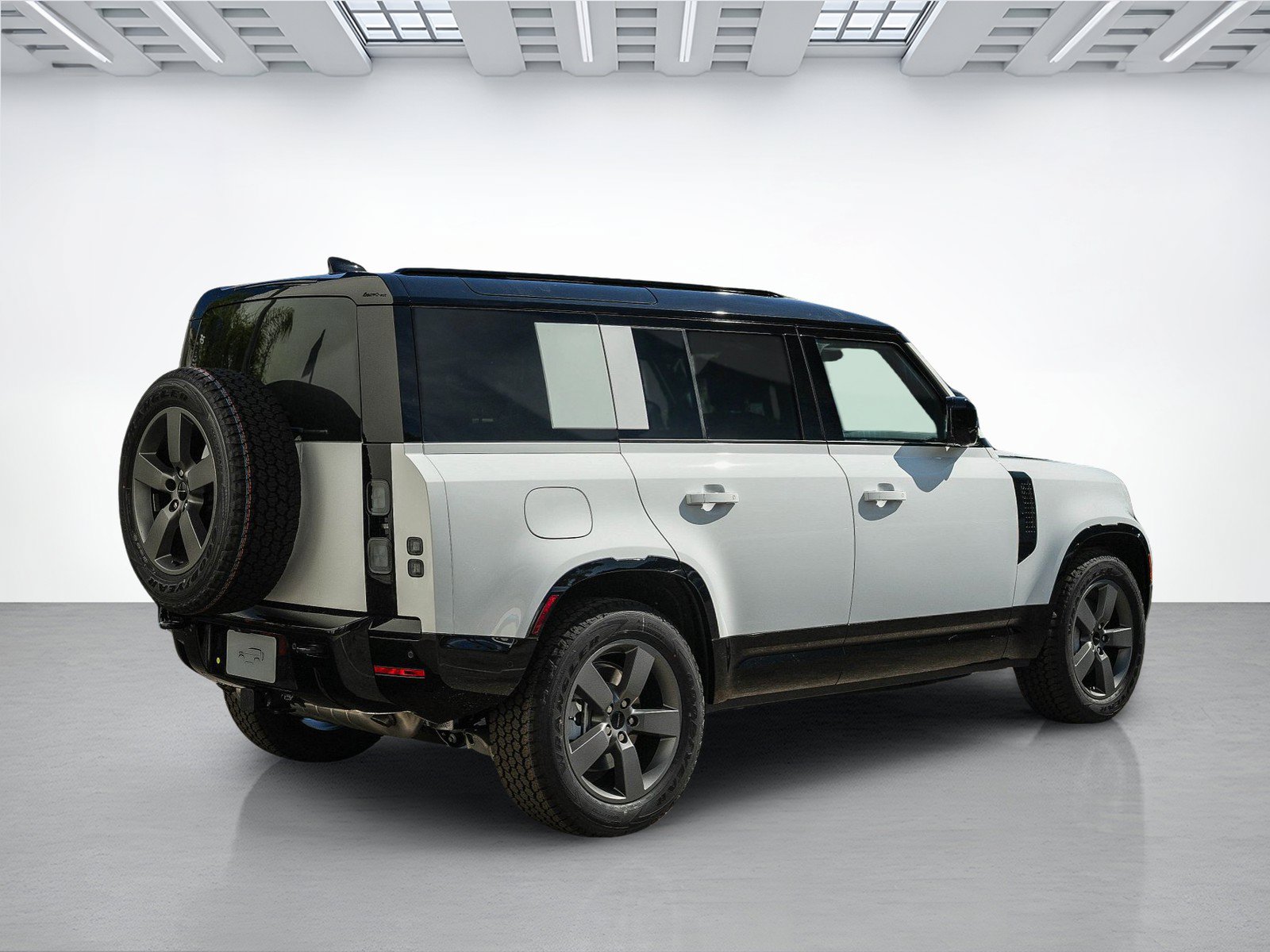 New 2026 Land Rover Defender 110 X-Dynamic SE AWD/4WD image 4