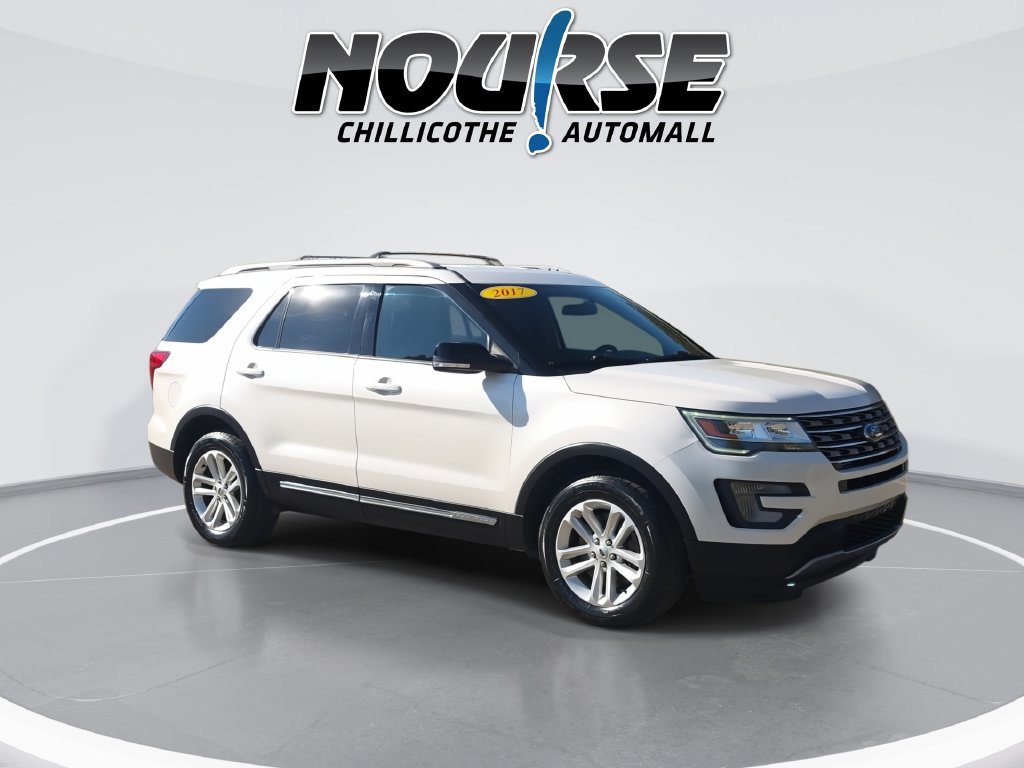 Used 2017 Ford Explorer XLT w/ Class II Trailer Tow Package FWD image 2