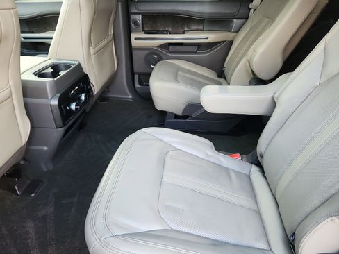 Used 2018 Ford Expedition Max Limited w/ Equipment Group 301A image 5