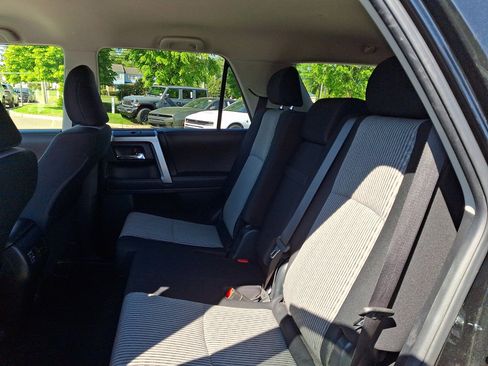Used 2024 Toyota 4Runner SR5 RWD image 20