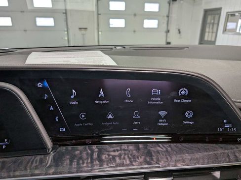 Certified 2021 Cadillac Escalade Premium Luxury image 32