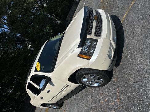 Used 2012 Chevrolet Avalanche LTZ image 14