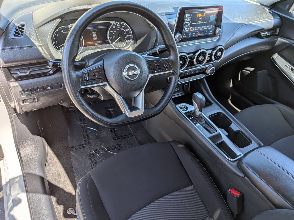 Used 2025 Nissan Sentra SV FWD image 16