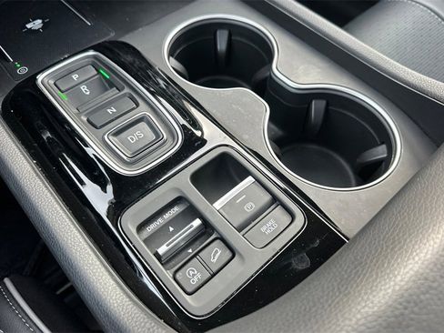 Certified 2024 Honda Pilot Elite image 23