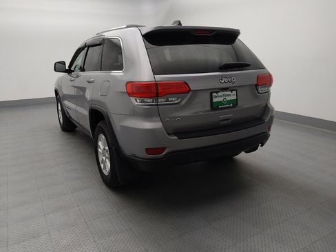 Used 2018 Jeep Grand Cherokee Laredo AWD/4WD image 6