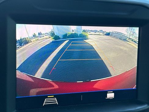 Used 2021 Chevrolet Silverado 1500 Custom image 27