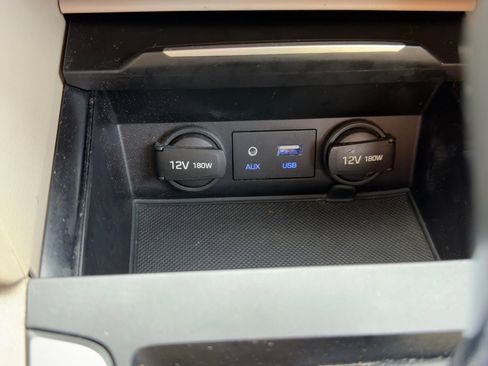 Used 2017 Hyundai Elantra SE w/ SE A/T Tech Package 03 image 39