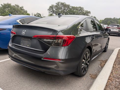 Used 2022 Honda Civic EX image 7