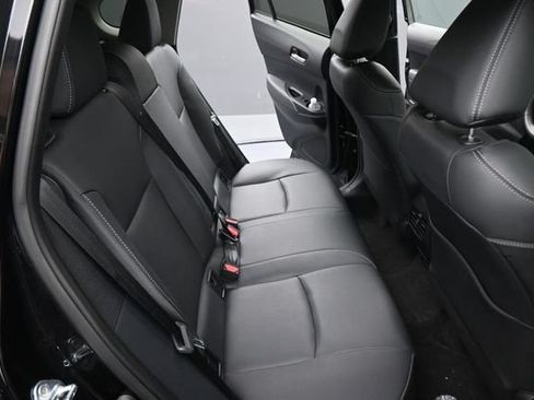 Used 2026 Toyota Corolla Cross XLE FWD image 16