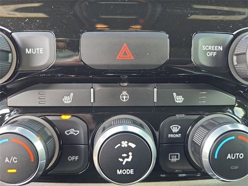 Certified 2022 RAM 1500 Big Horn image 19