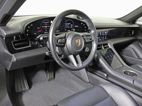 Used 2023 Porsche Taycan 4S image 4