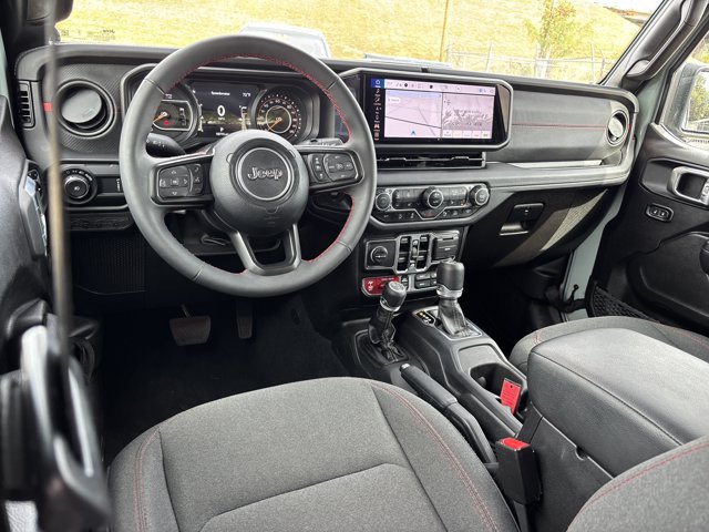 Used 2024 Jeep Wrangler Unlimited Rubicon w/ Technology Group AWD/4WD image 18