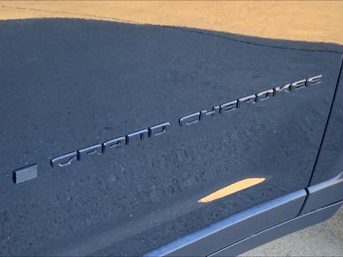 New 2025 Jeep Grand Cherokee L Altitude RWD image 15