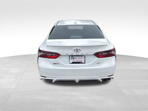 Used 2023 Toyota Camry SE w/ Convenience Package FWD image 4