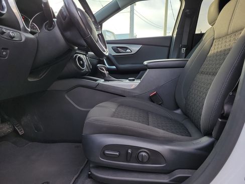 Used 2020 Chevrolet Blazer LT image 16