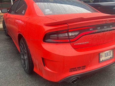 Used 2019 Dodge Charger R/T w/ Navigation & Travel Group RWD image 3