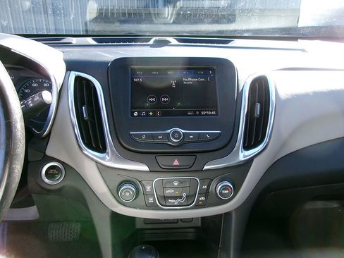 Used 2020 Chevrolet Equinox LS w/ LS Convenience Package image 16