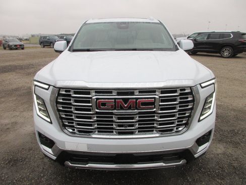 New 2026 GMC Yukon Denali image 10