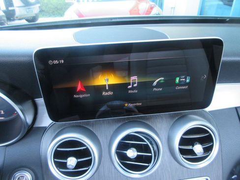 Used 2020 Mercedes-Benz C 300 Cabriolet image 46
