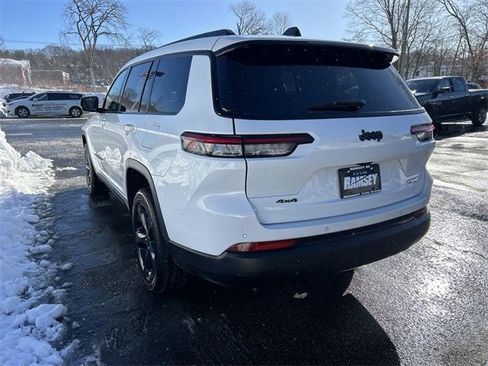 Certified 2023 Jeep Grand Cherokee L Laredo image 6