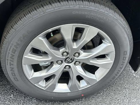 New 2026 Toyota Grand Highlander AWD image 10