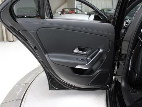 Used 2021 Mercedes-Benz A 220 image 33