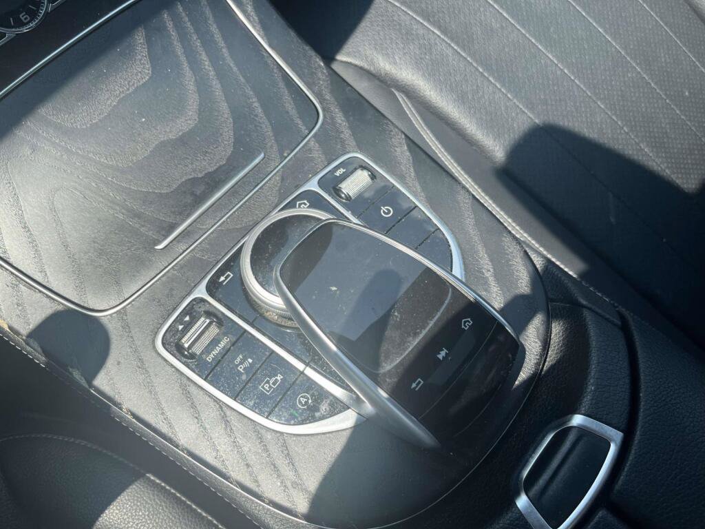 Used 2019 Mercedes-Benz E 300 4MATIC image 27
