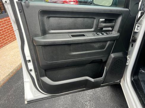 Used 2021 RAM 1500 Tradesman w/ Chrome Appearance Group RWD image 8