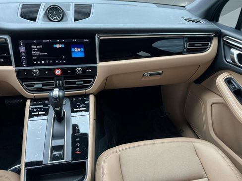 Used 2023 Porsche Macan image 28
