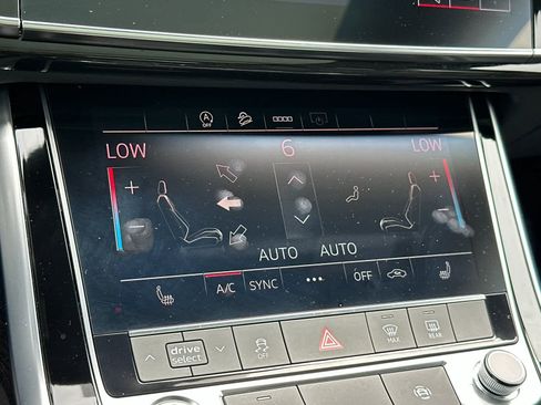 Used 2025 Audi Q7 3.0T Premium Plus w/ Premium Plus Package AWD/4WD image 22