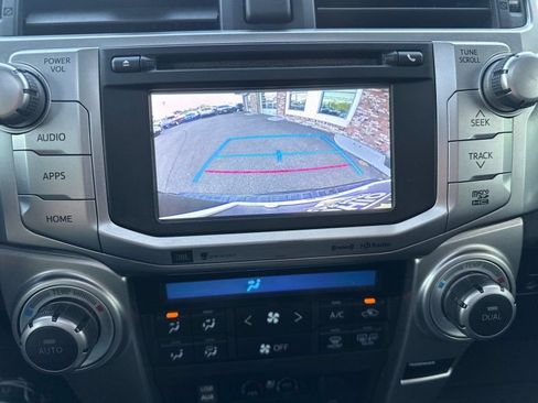 Used 2017 Toyota 4Runner Limited AWD/4WD image 27
