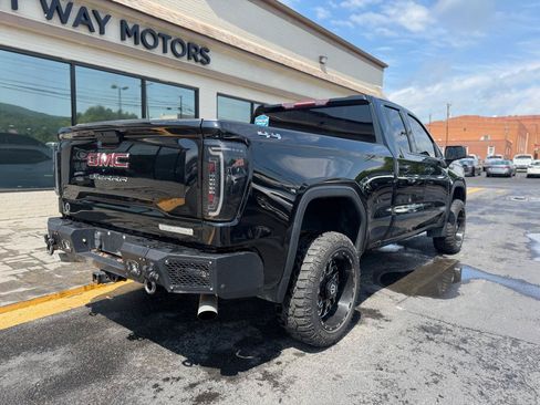 Used 2019 GMC Sierra 1500 Elevation w/ Elevation Convenience Package AWD/4WD image 3