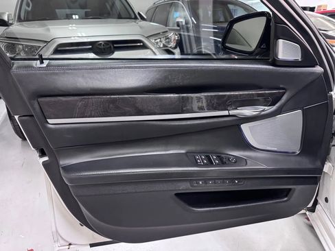 Used 2014 BMW 750Li xDrive 750Li xDrive Sedan 4D image 29