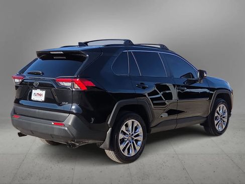 Used 2025 Toyota RAV4 XLE Premium FWD image 8