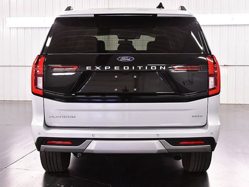 Used 2025 Ford Expedition Max Platinum image 6