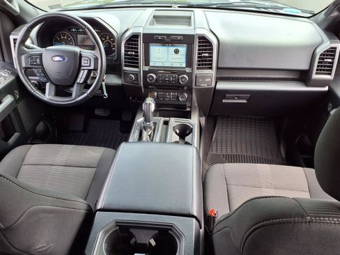 Used 2017 Ford F150 XLT w/ Equipment Group 302A Luxury AWD/4WD image 10