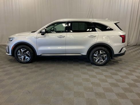 Used 2021 Kia Sorento S FWD image 8